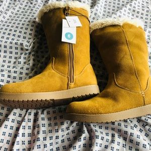 COPY - Girls size 6 Winter boots, Brown and tan color